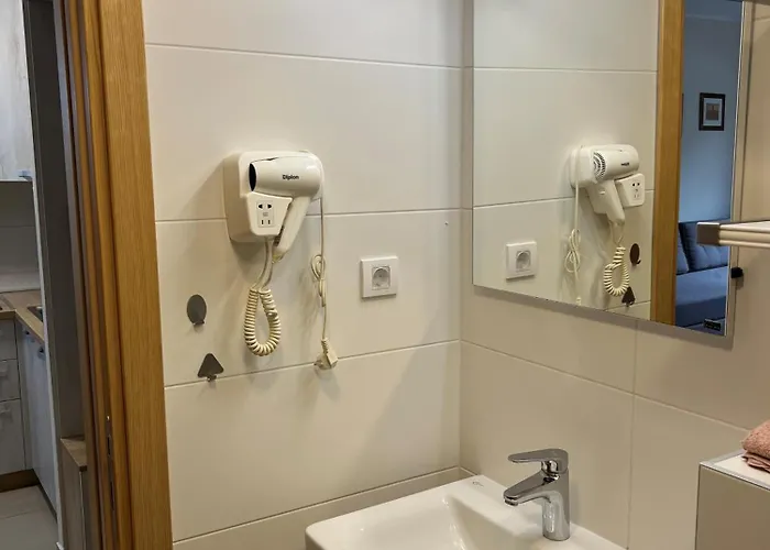 Relax & 아파트 즐라티보